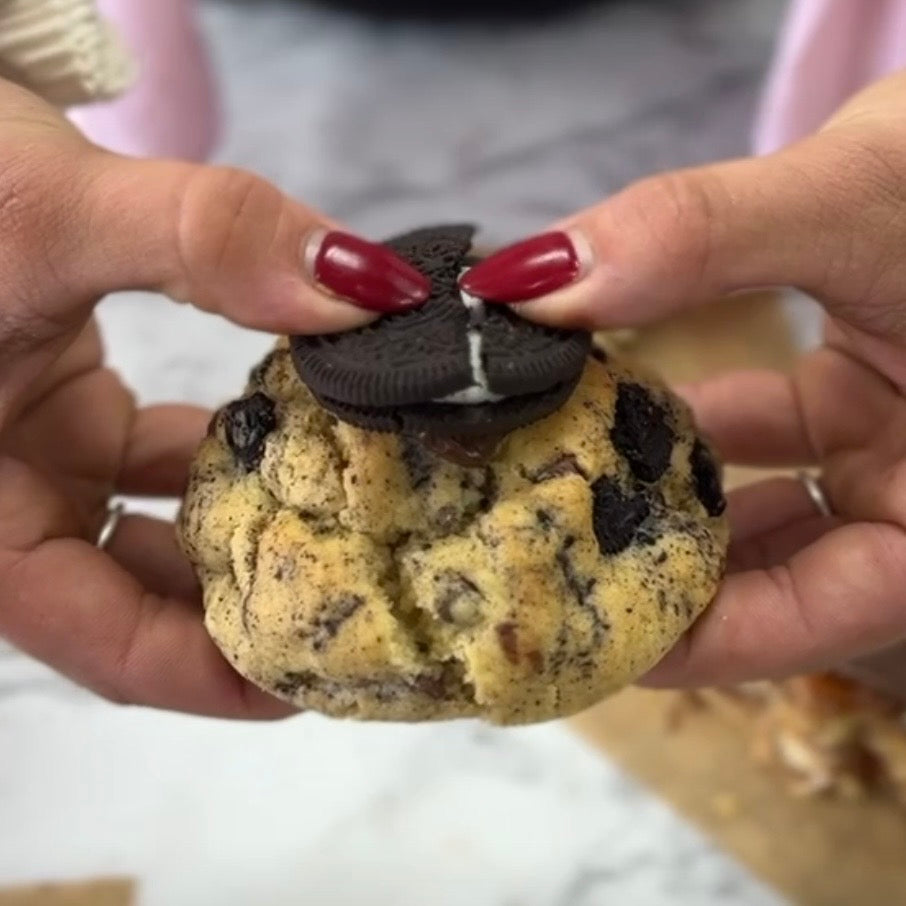 OREO CHEESECAKE COOKIE