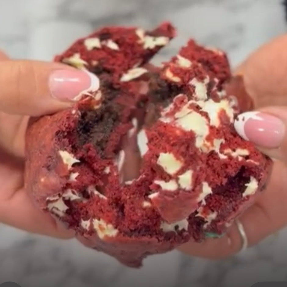 RED VELVET BROWNIE