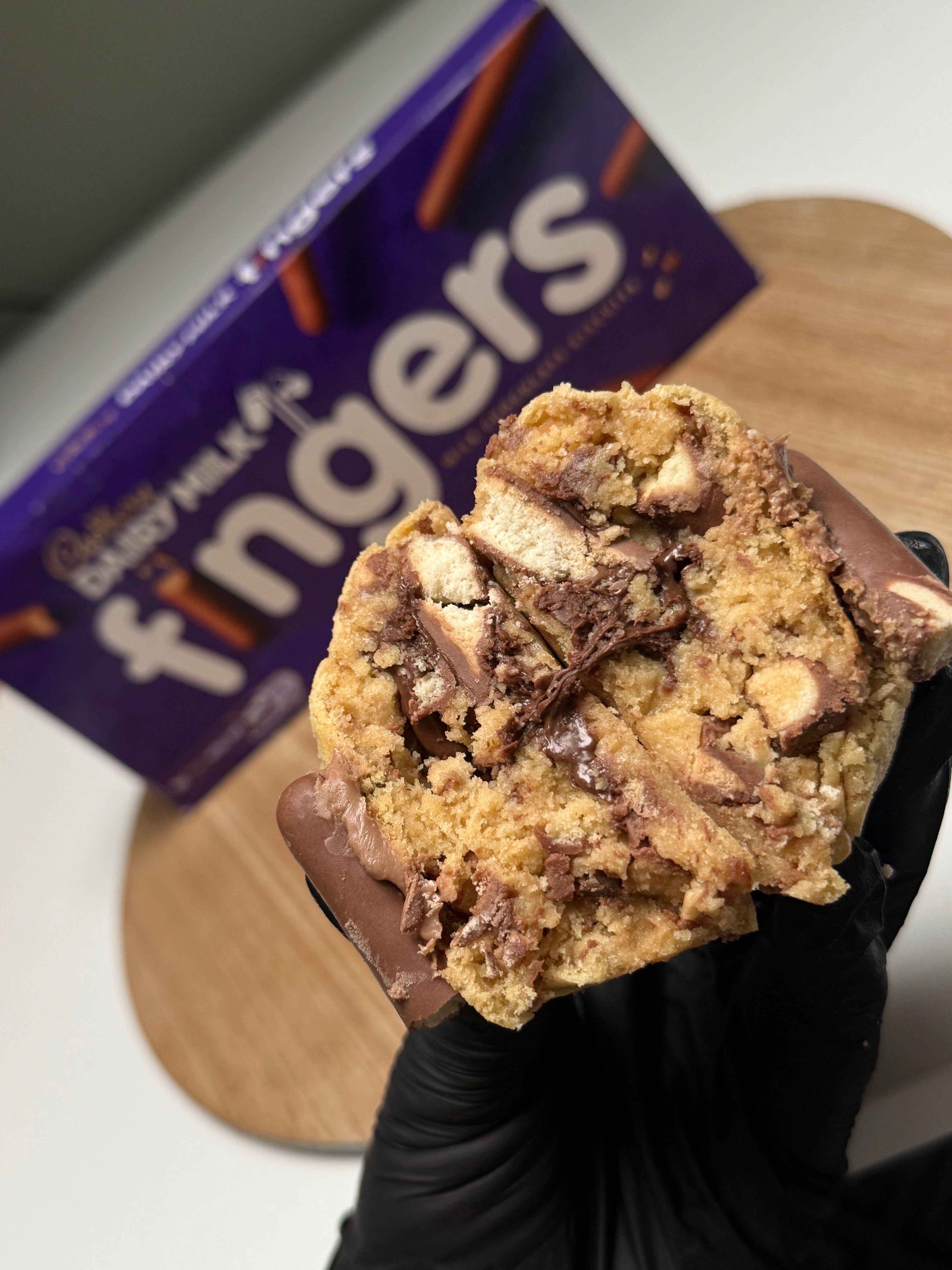 CADBURYS CHOCOLATE FINGERS