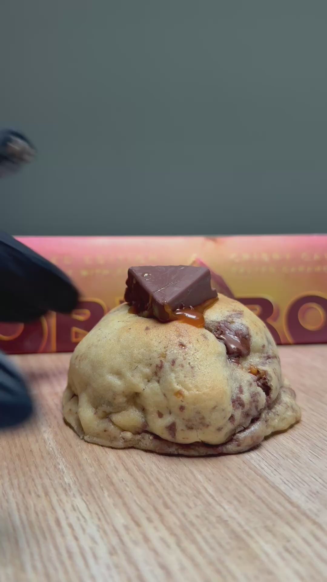 CRUNCHY CARAMEL TOBLERONE